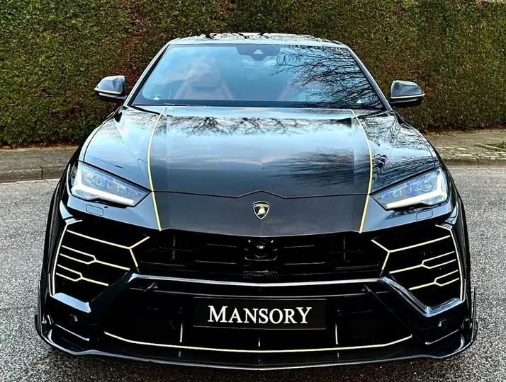 Lamborghini Urus MANSORY Wide Body CARBON